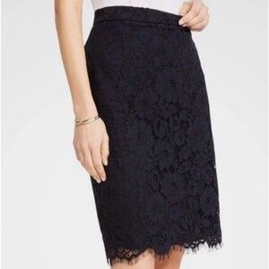 Ann Taylor Women Lace Pencil Black Embroidered Skirt Curvy Size 4 NWOT